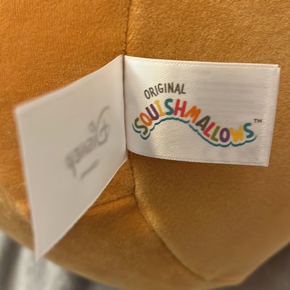 New Large Disney Squishmallows Lady 16” - Picture 4 of 7